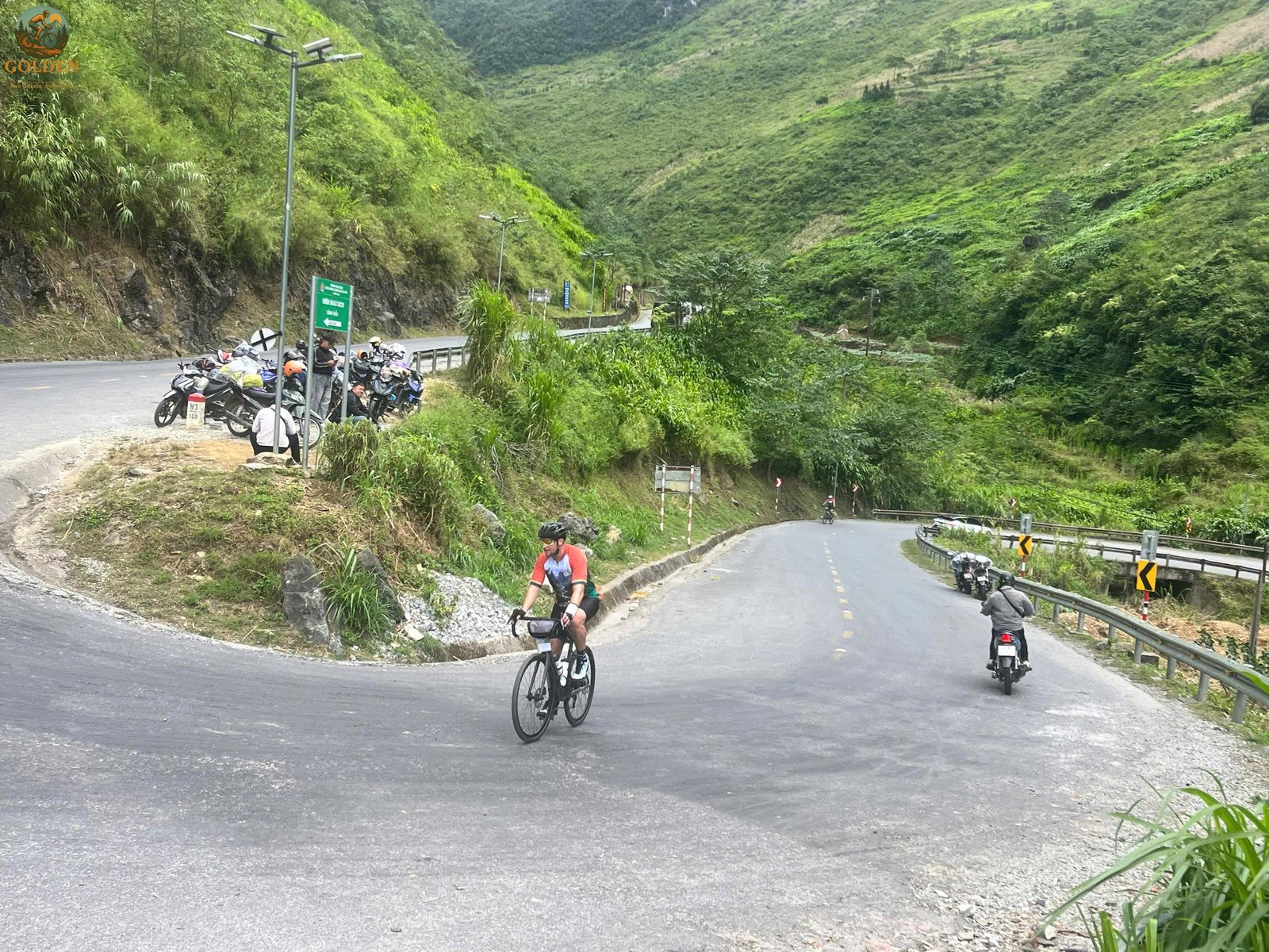Northern Vietnam Cycling Tour: 8-Day Epic Ha Giang Loop Adventure